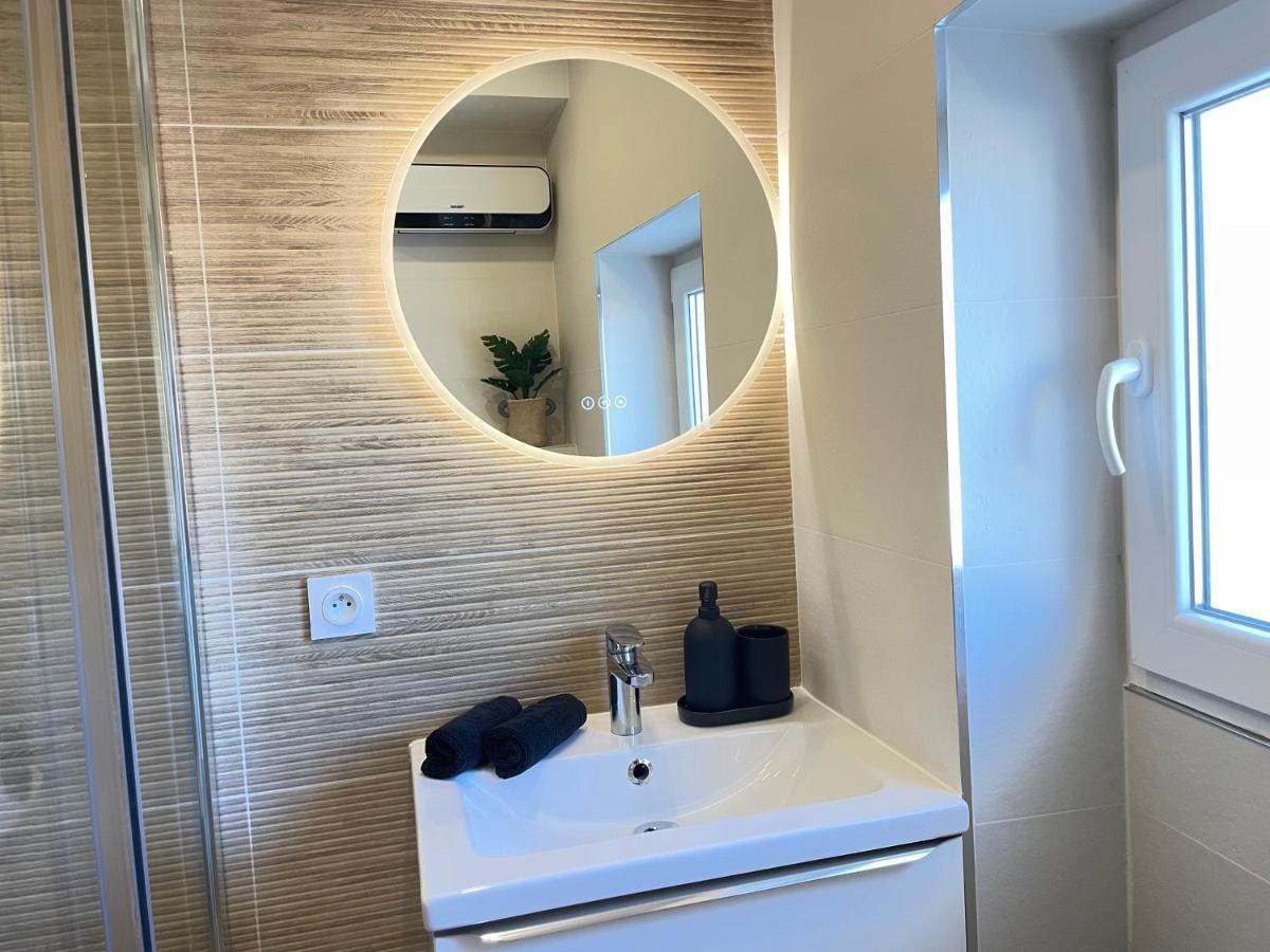 Renting - Fersen - 2 Vieil - Ac - Safranier - Big Terrace Apartment